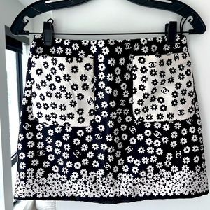 Chanel Skirt - Black and White